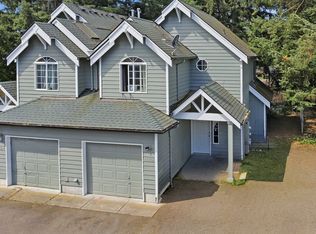 17312-17314 E Burnside St, Portland, OR 97233