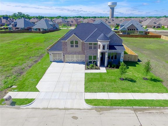 2nd image of 3005 Jessica Dr