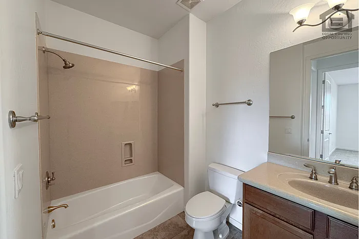 10260 E White Feather Ln #2015 — Photo 17
