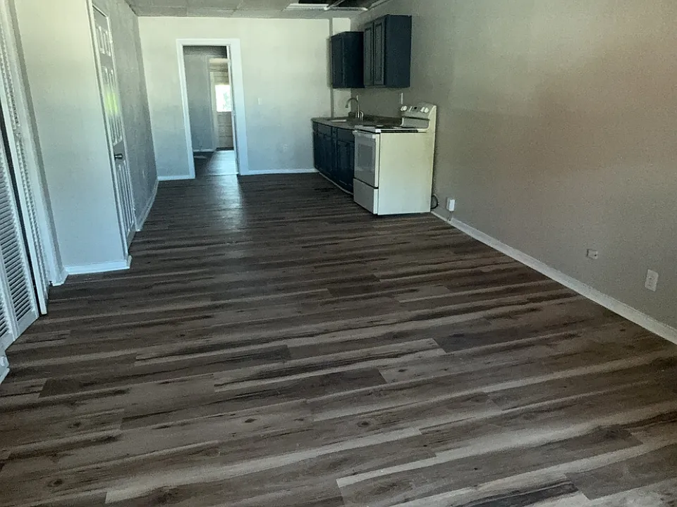 6 Barney St #2