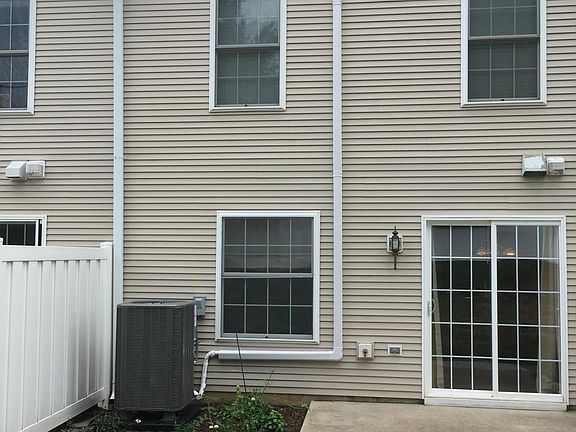 2nd image of 2467 Twin Gables Ct