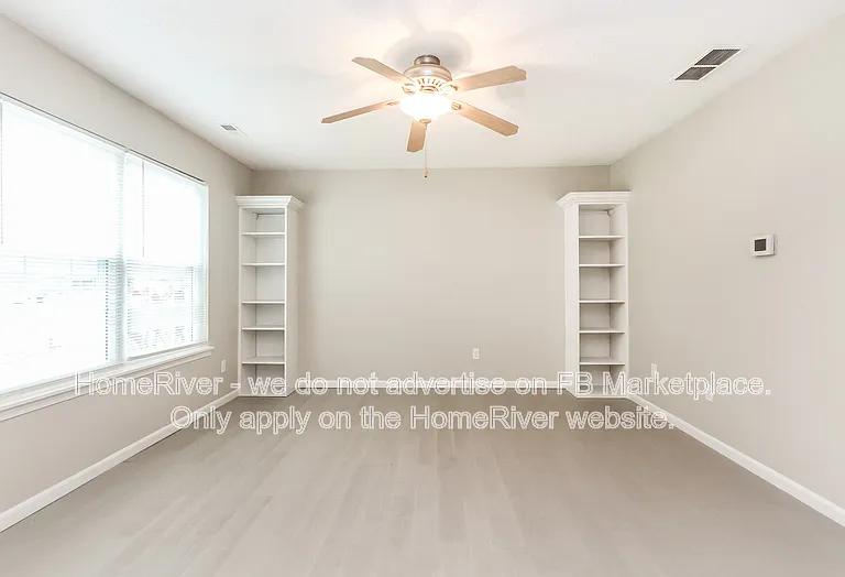 629 Lake Crossing Ct — Photo 15