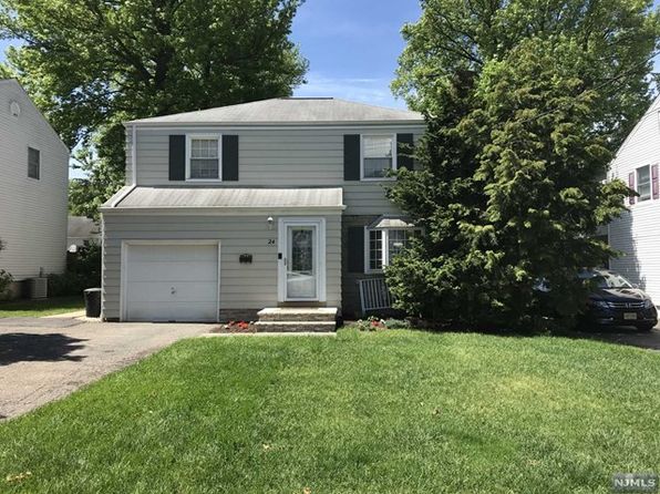 24 Beech St Maywood Nj 07607 Zillow
