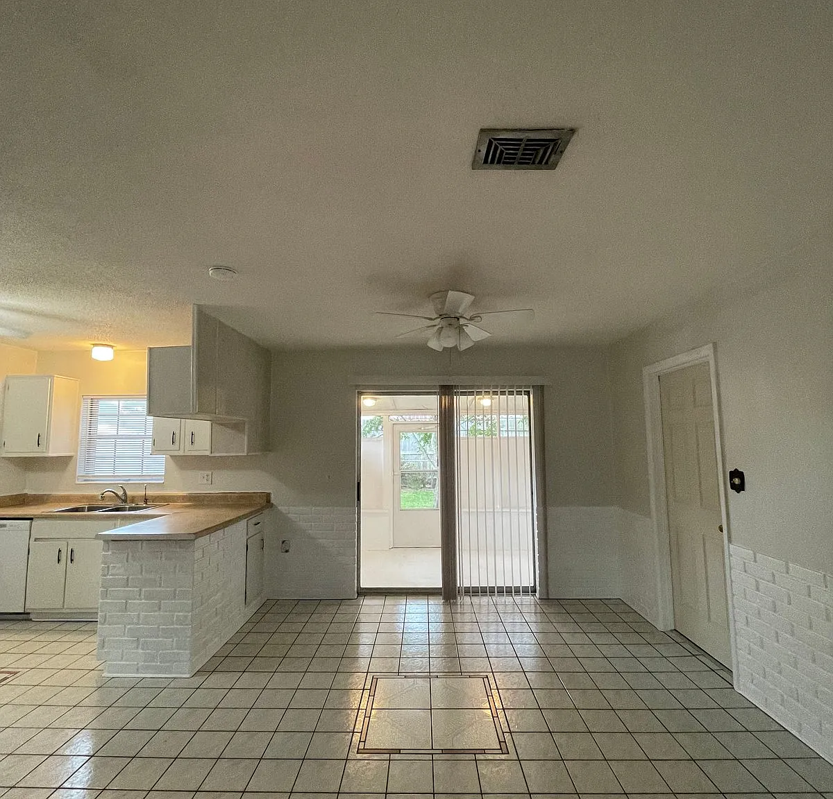 48 Fawn Lane — Photo 4