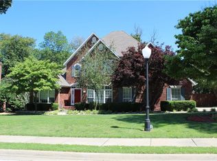 6 White Way, Bentonville, AR 72712