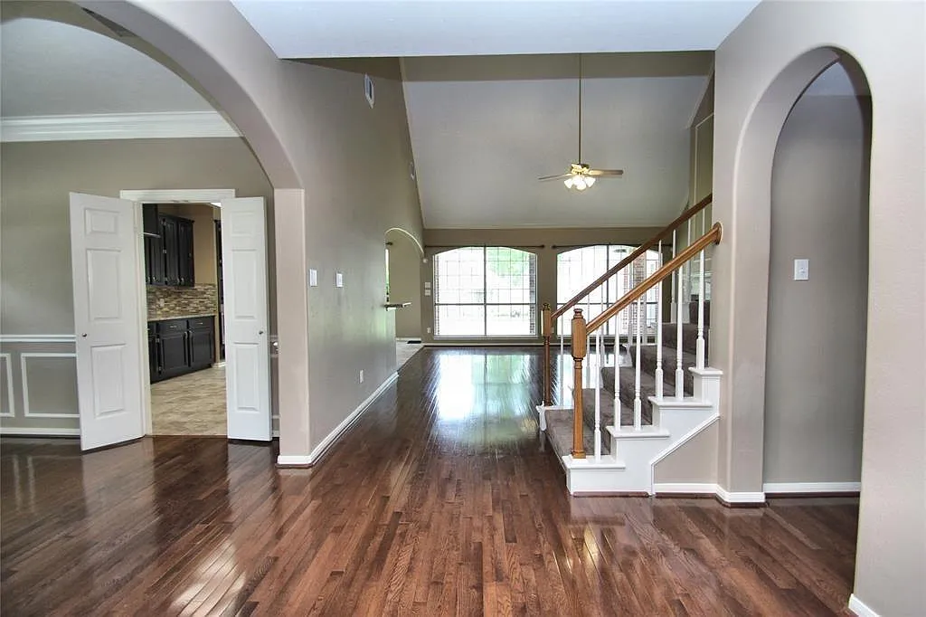 4 bed, 3.5 bath, 3009 sqft, $2,900 — Photo 4