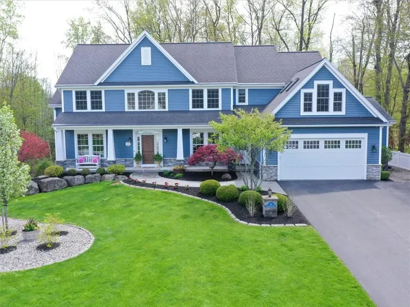 616 Brookstone Bnd, Webster, NY 14580