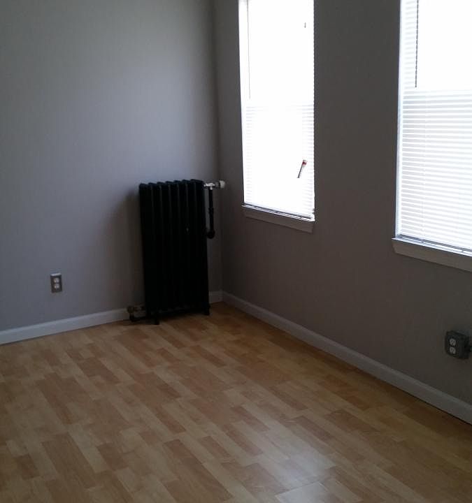 1st image of 310 W 6th St APT 402