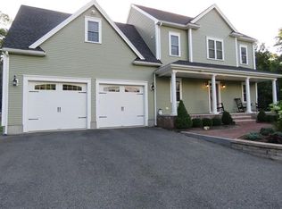 118 Briarcliff Rd, Brockton, MA 02301