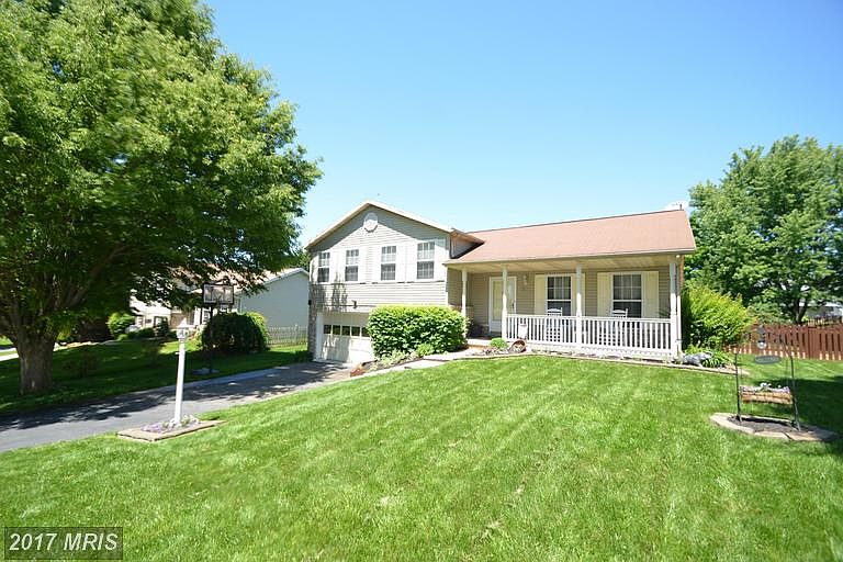 1st image of 572 Whispering Meadows Dr