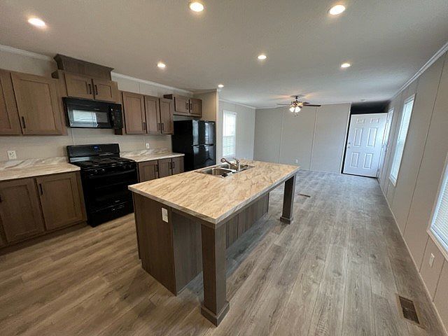 1st image of 7769 Kimberly Dr #4