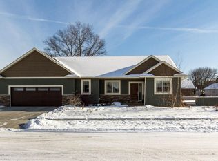 46 River Ct NE, Rochester, MN 55906