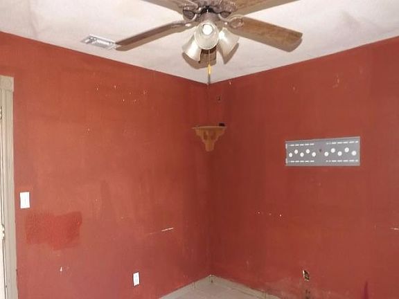 5th image of 521 Fuego Ave
