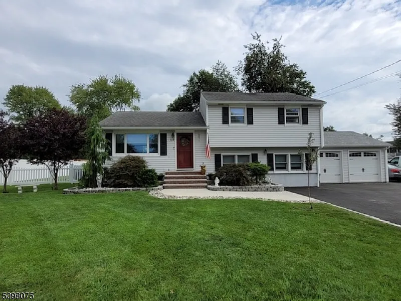 112 Sand Rd