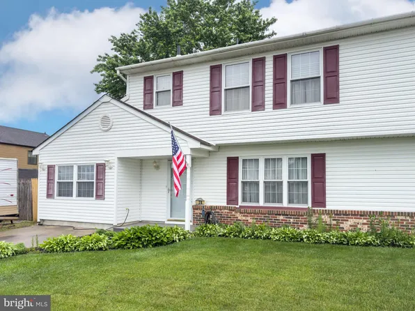 28 Greenwich Dr, Westampton, NJ 08060