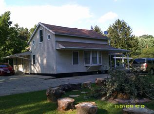 N1156 Rosewood Dr, Genoa City, WI 53128