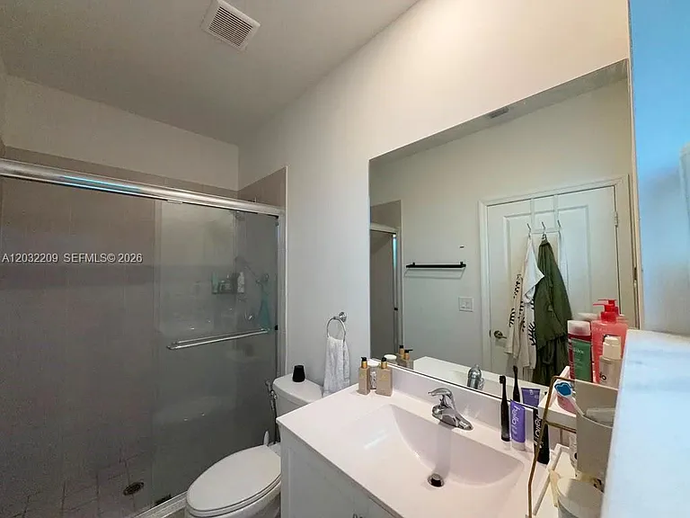 20731 NE 7th Pl #20731 — Photo 8