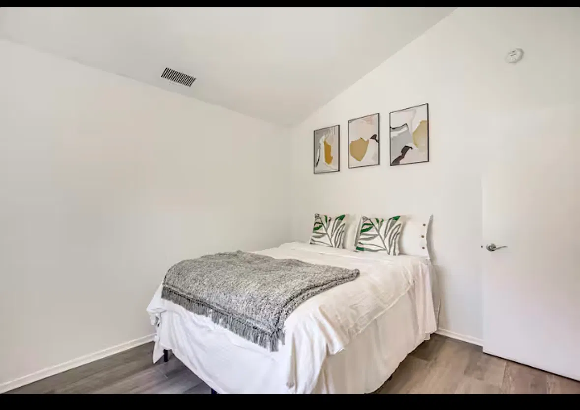 3 bed, 1273 sqft, $875 — Photo 1