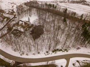 May Ct, Chagrin Falls, OH 44023