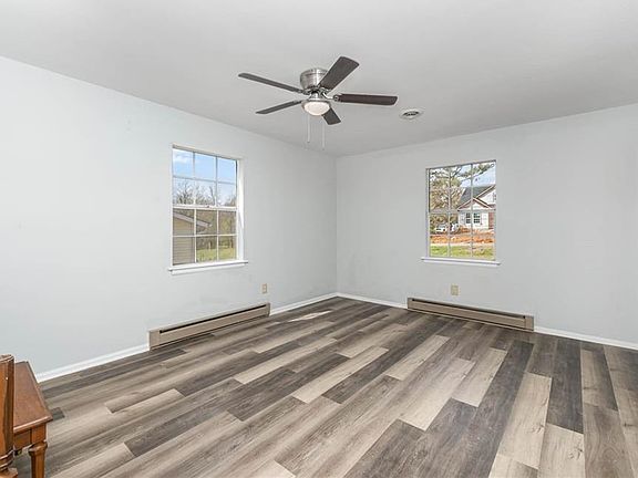 4th image of 439 Clark Ave