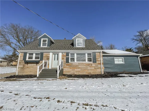 24709 Emery Rd, Warrensville Heights, OH 44128