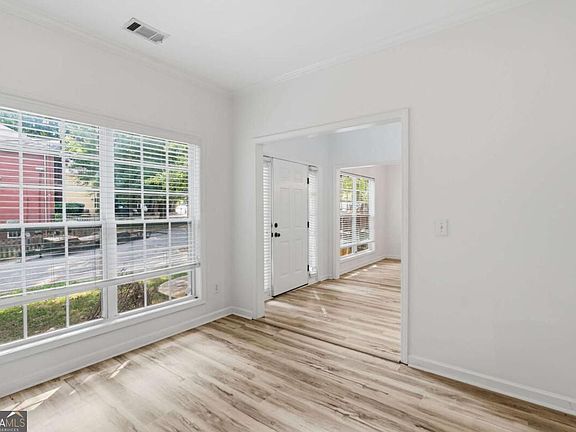 5th image of 3771 Branch Dr SW