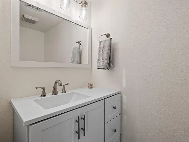 4413 Whispering Valley Dr #D — Photo 9