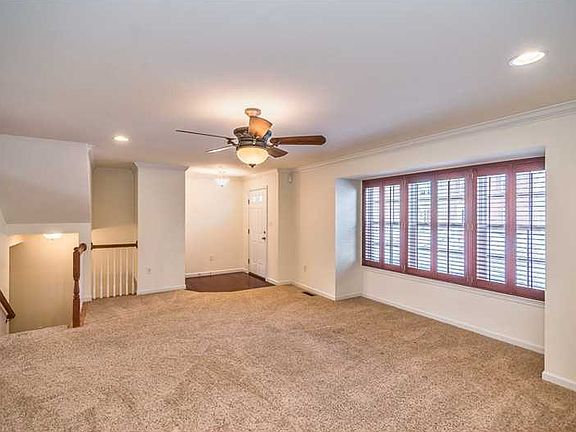 2nd image of 315 Fairgate Dr