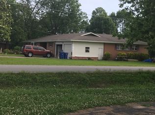 402 S Washington Ave, England, AR 72046