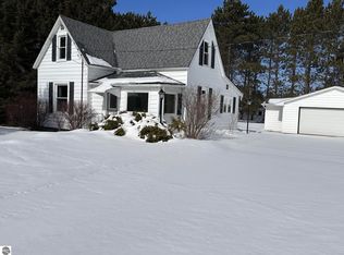 20370 Honor Hwy, Interlochen, MI 49643