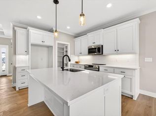 25058 W 94th Ter, Lenexa, KS 66227