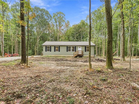 2nd image of 3015 Oak Ridge Ln