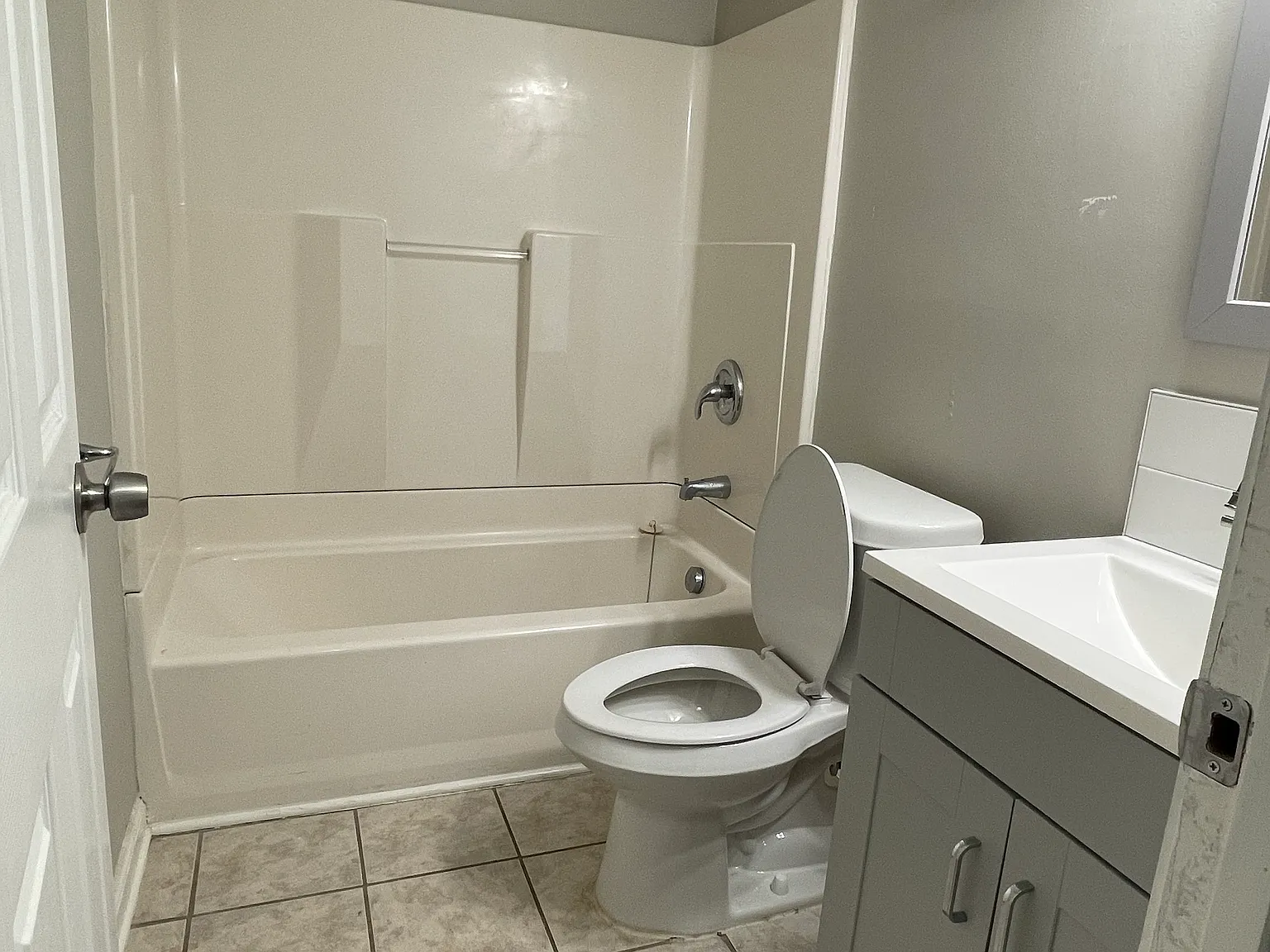 1 bed, 700 sqft, $875 — Photo 4