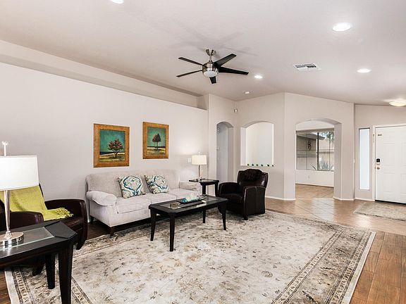 4th image of 31231 N Claridge Cir