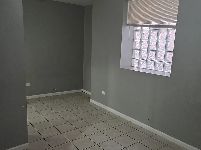 6142 S King Dr — Photo 9