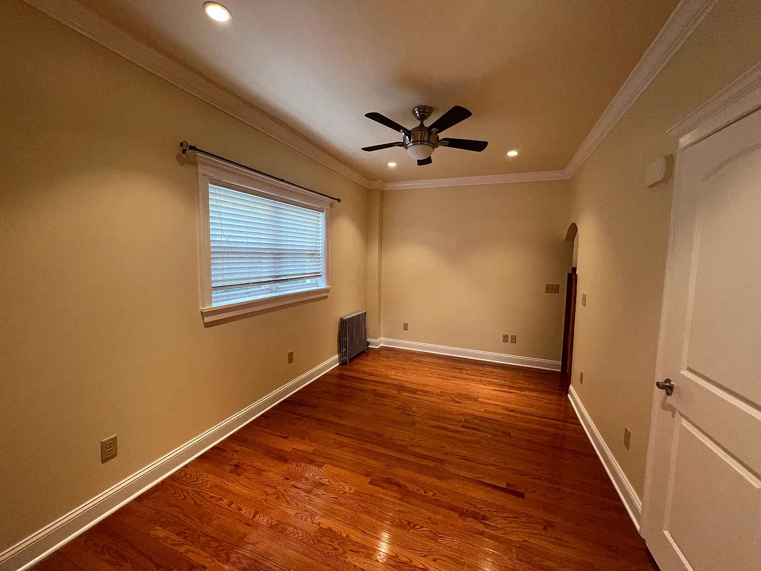 1 bed, 800 sqft, $1,150 — Photo 3