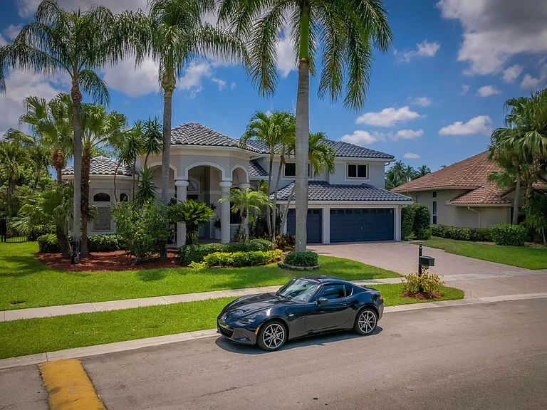 10849 Bal Harbor Dr — Photo 75