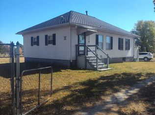 22563 Lawrence #3, Aurora, MO 65605