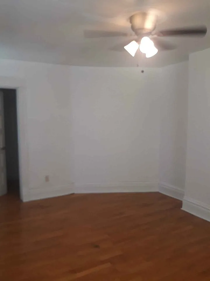 3 bed, $2,300 — Photo 1