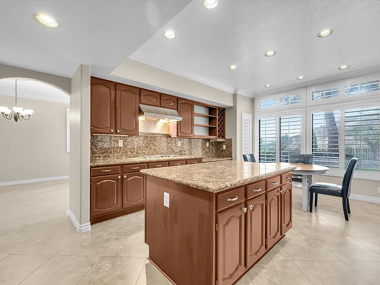 3061 Diamond View Cir — Photo 22