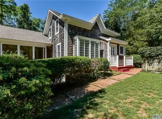 100 E Mill Rd, Mattituck, NY 11952