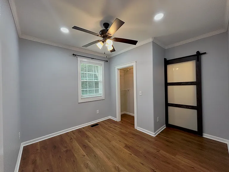 112 Hodgens Dr — Photo 11