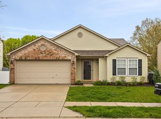 10218 Brushfield Ln, Fishers, IN 46037