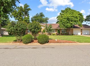 717 Maple St, Weatherford, OK 73096