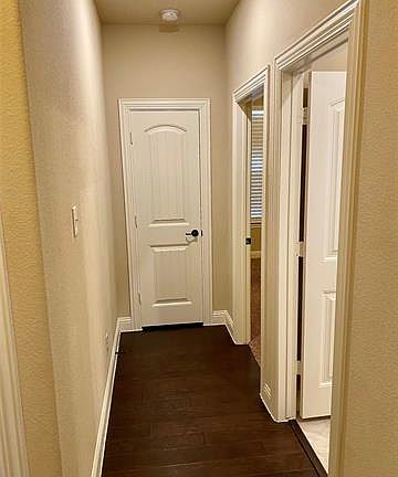3rd image of 10904 Smithville Pl