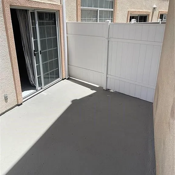 2256 Montrose Ave #1 — Photo 21