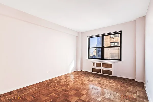 Sold by Dwell Residential Inc | media 4