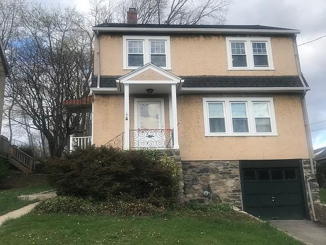 Second Floor 1 Bdrm Apartment ; Private Entrance