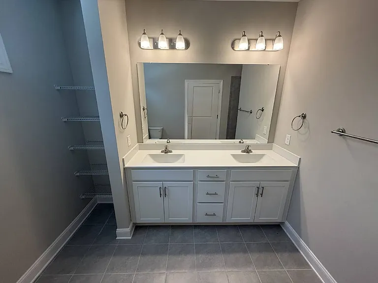 188 Gallery Dr — Photo 10