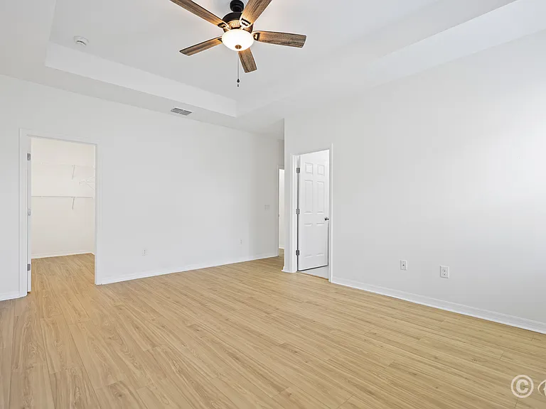 5736 Skytop Dr — Photo 12